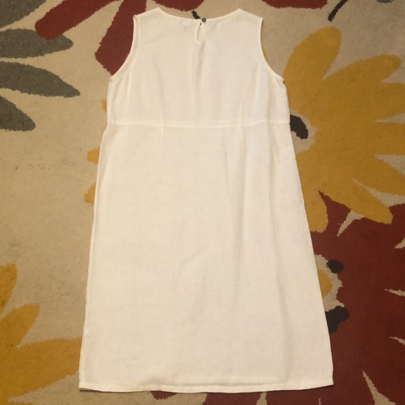 Beautifully simply white linen dress, shift size medium - Picture 3 of 5